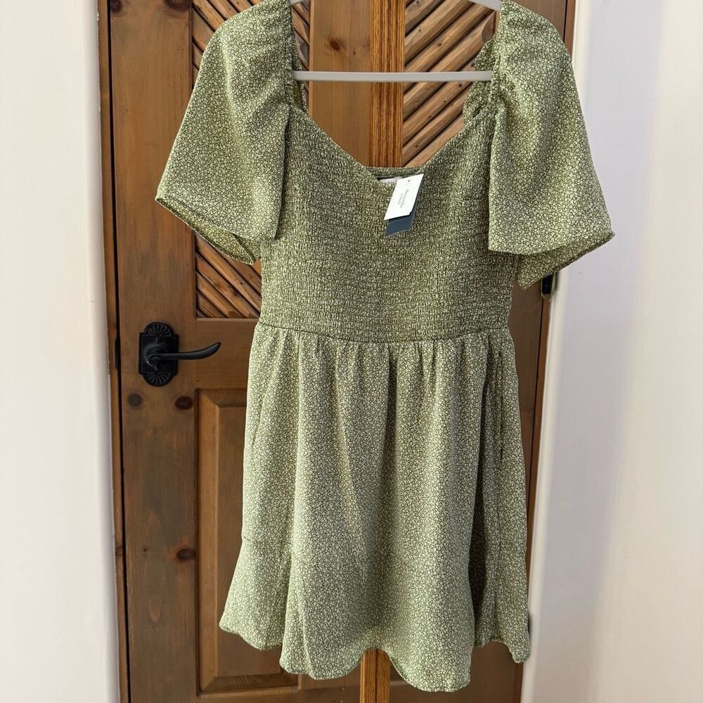 NWT Abercrombie & Fitch (Lg) floral green summer dress Mini pockets smocked  flu